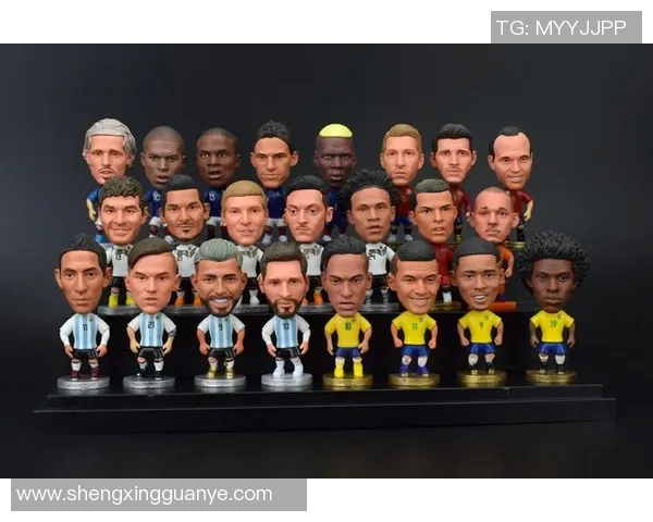 足球明星手办玩具图片欣赏与收藏推荐让你感受球场魅力与激情
